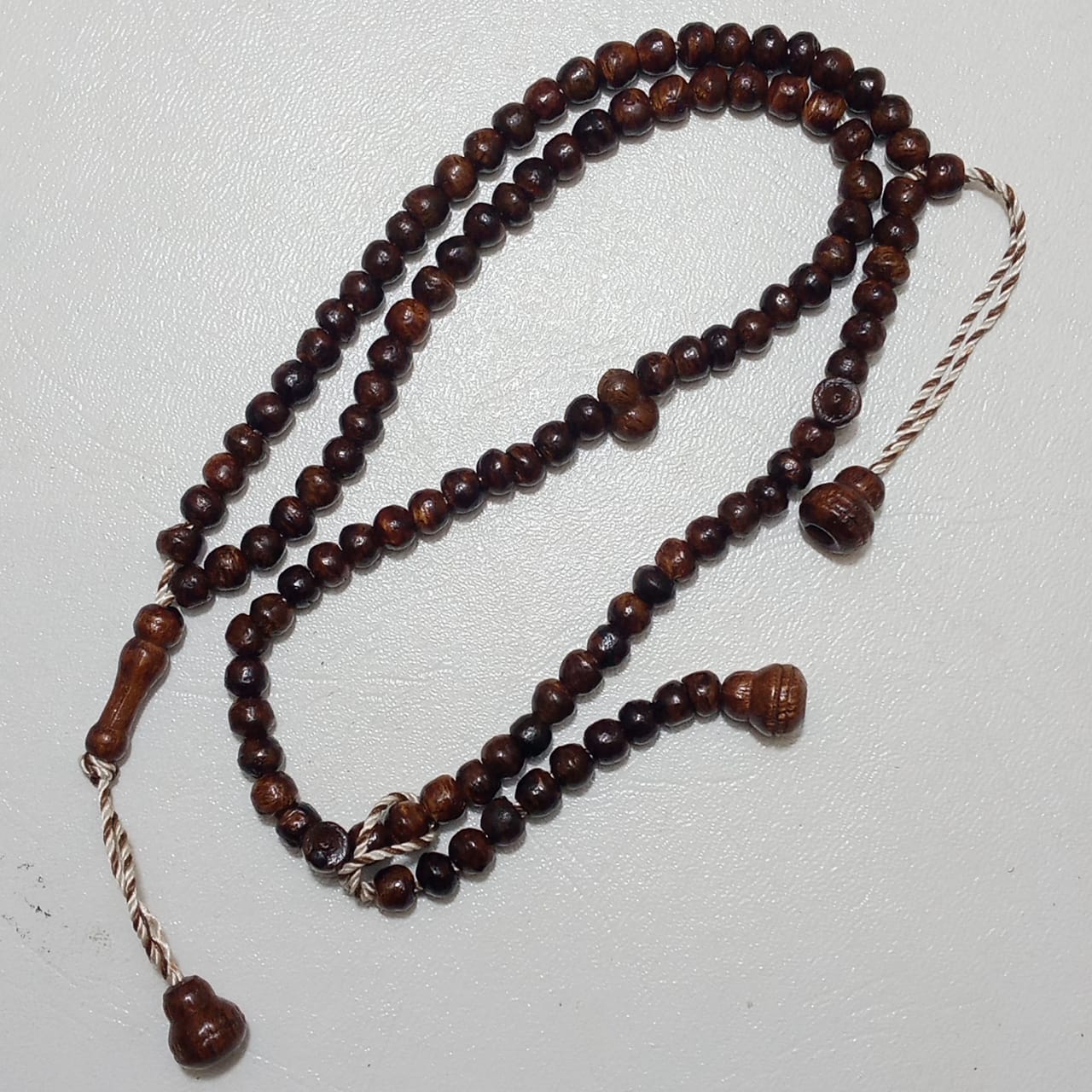 Sandal Wood Tasbih | Long‑Lasting Scent | 100 Beads | 6 mm