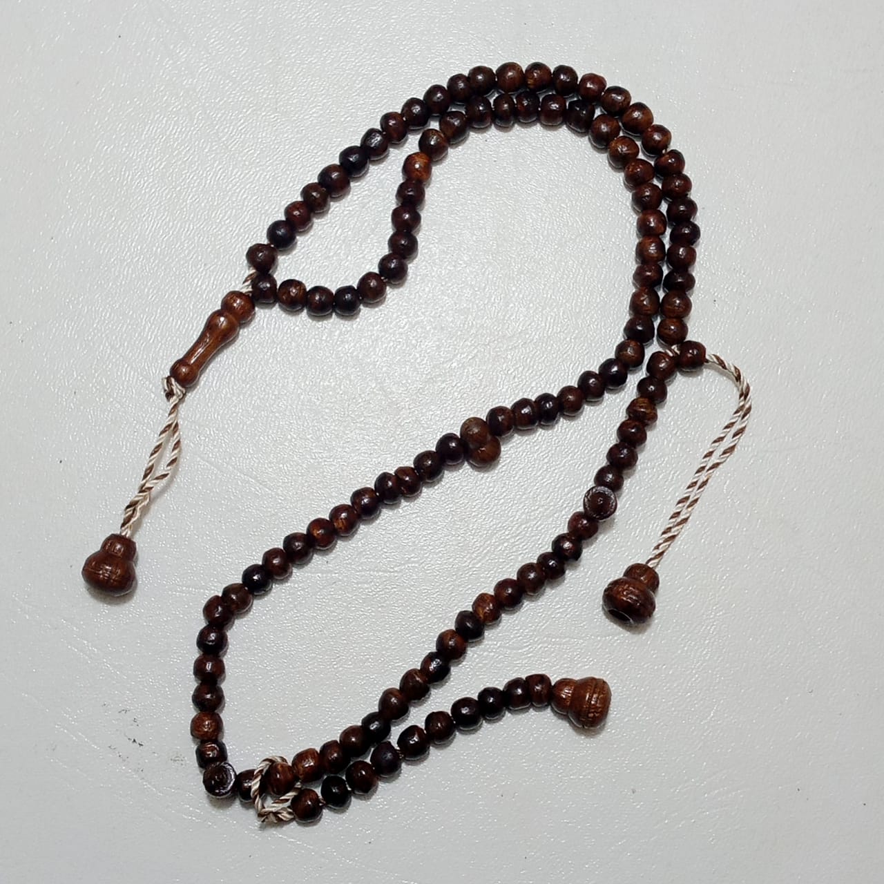 Sandal Wood Tasbih | Long‑Lasting Scent | 100 Beads | 6 mm